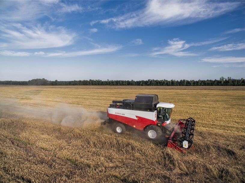Комбайны ACROS 585 в работе